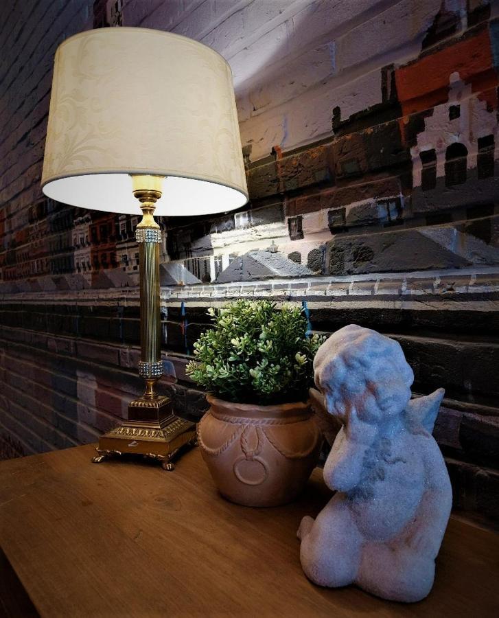 Hotel Mezonvin Antwerpen Bagian luar foto
