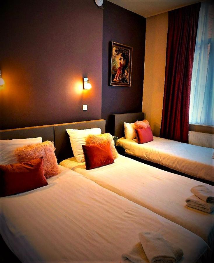 Hotel Mezonvin Antwerpen Bagian luar foto